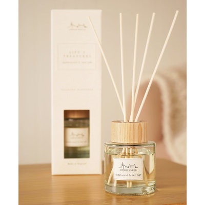 Reed Diffusers And Sticks