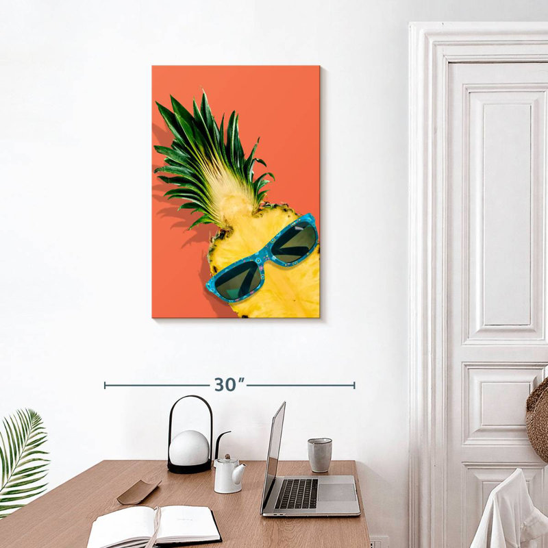 Yarlin Tropical Chic Pineapple, 30" H x 20" W