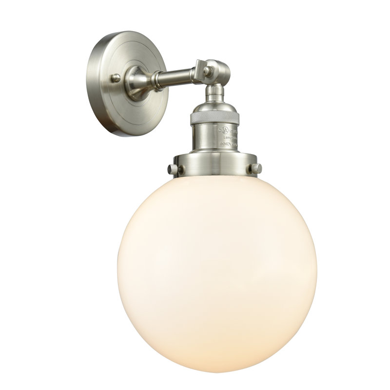 Applique murale pour salle de bain 1 lumière Clementina, Ampoule DEL 6 watts Vinage, Boîtier blanc mat, Nickel satiné brossé
