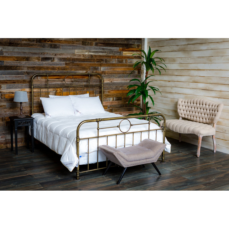 Budapest Goose All Season Down Comforter, Twin