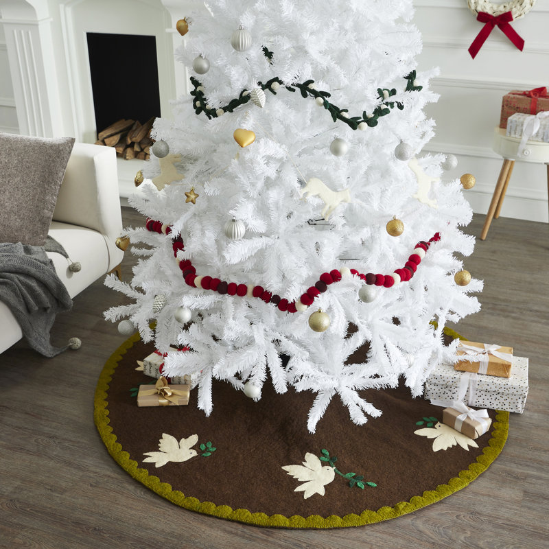 Doves Tree Skirt