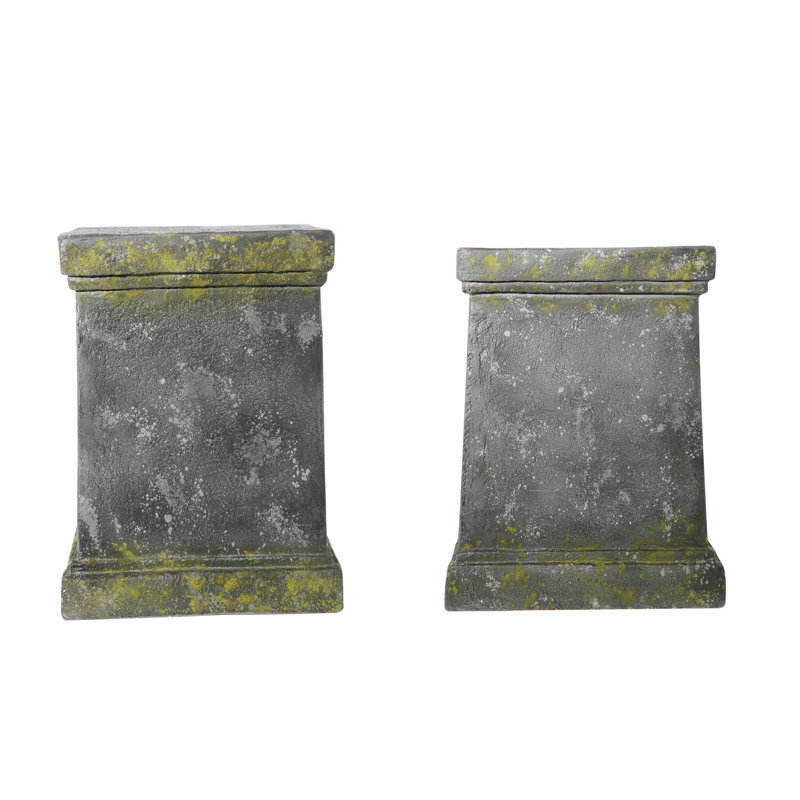 Aiyah Metal Abstract Pedestal
