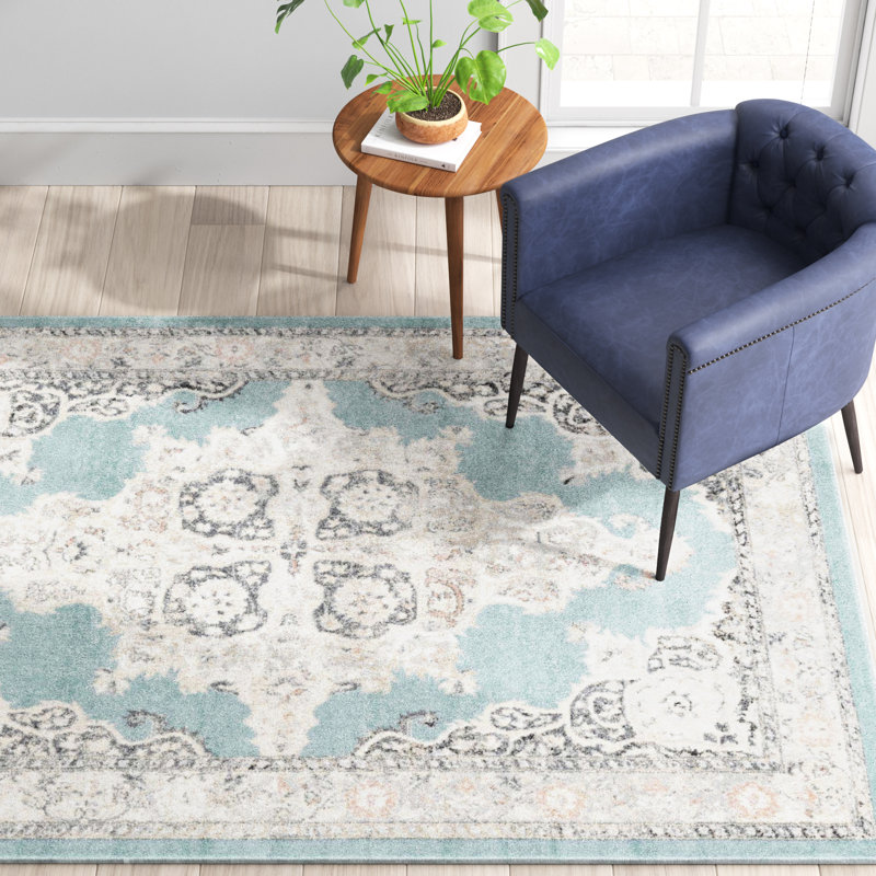 Sascha Oriental Indoor Rug, Runner 2' x 6'