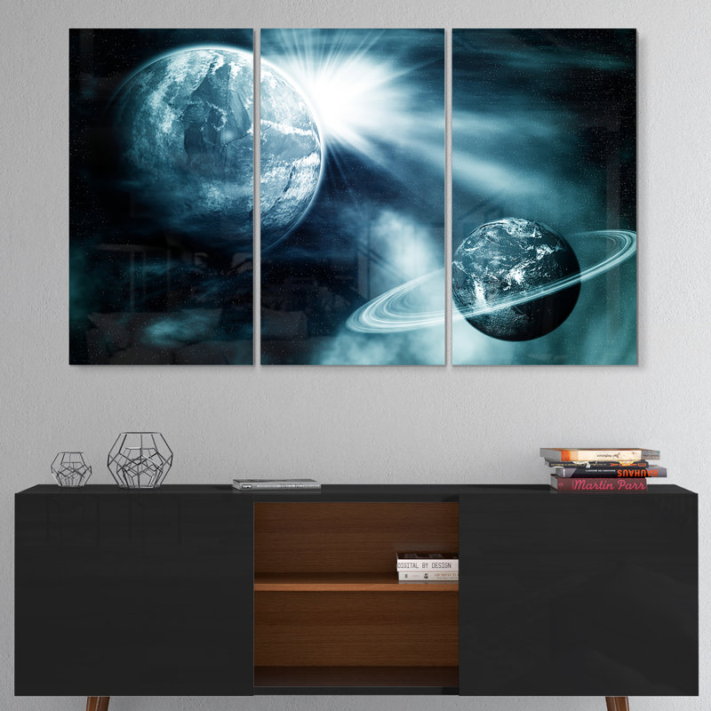 Vue de l'espace avec deux planètes - art mural en métal à multiples espaces