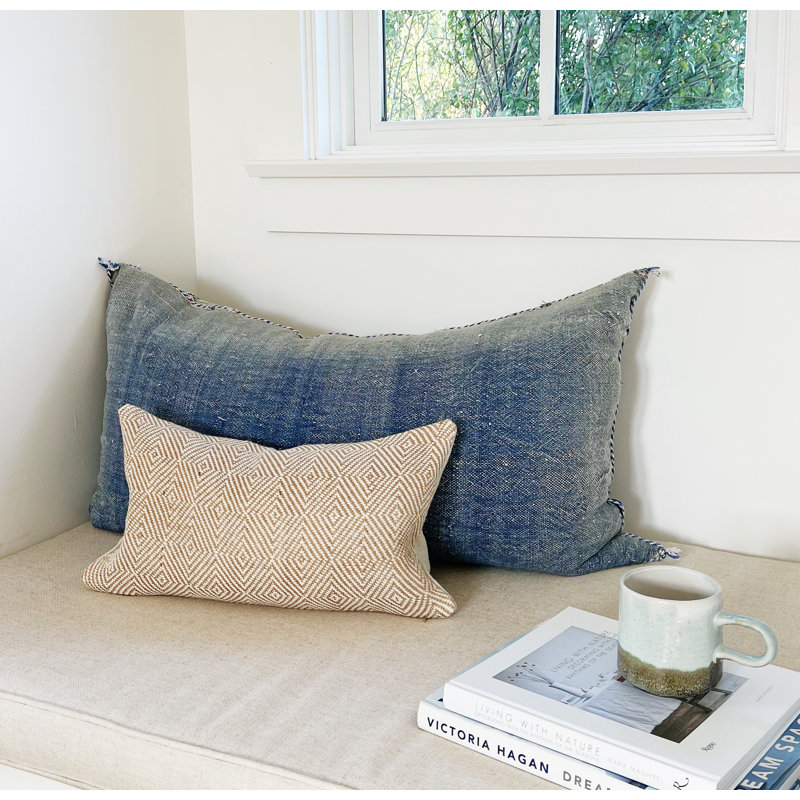 Rombos Geometric Jute / Sisal Throw Pillow