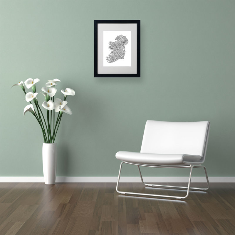 « ireland vii », "matted" par michael thompsett, art textuel encadré, H 14 po x l 11 po x P 0,5 po, Noir