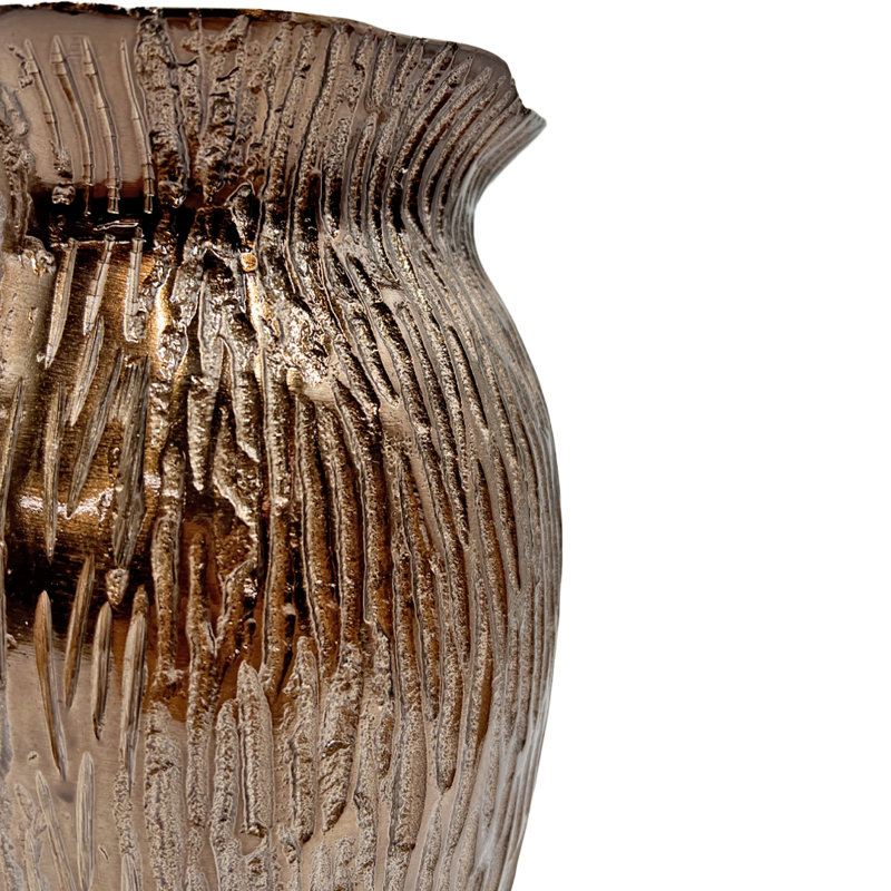 Vase métallique fait à la main Santara - Centre de table contemporain en aluminium