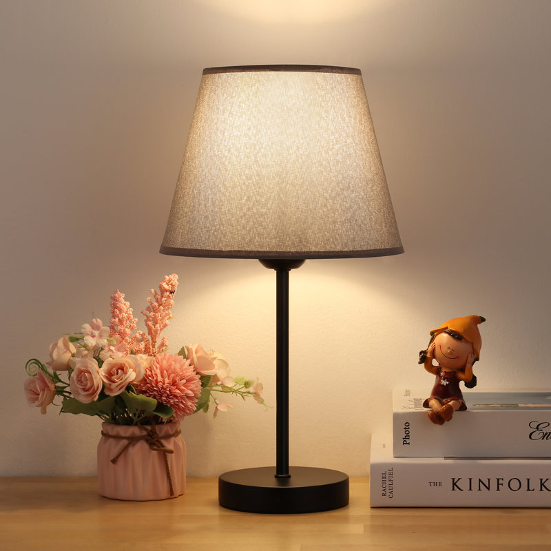 Ekenechukwu Metal Table Lamp