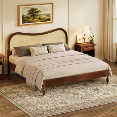 Lit plateforme de style moderne du milieu du siècle avec tête de lit incurvée en rotin, style bohème scandinave naturel, lit queen size pour chambre à coucher, sommier non requis