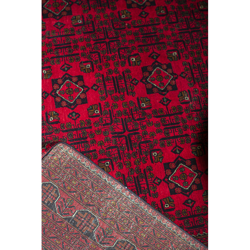 Hand-Knotted High-Quality Red Area Rug