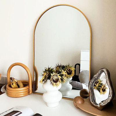 Miroir mural 24 po x 36 po en métal doré pour salle de bain - Alliage d'aluminium, verre haute définition, installation incluse et rouille simple