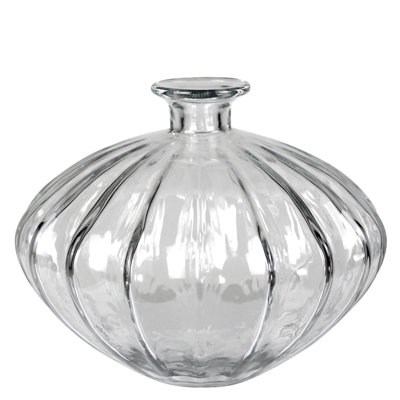 Scalloped Vase, Glass - Wide