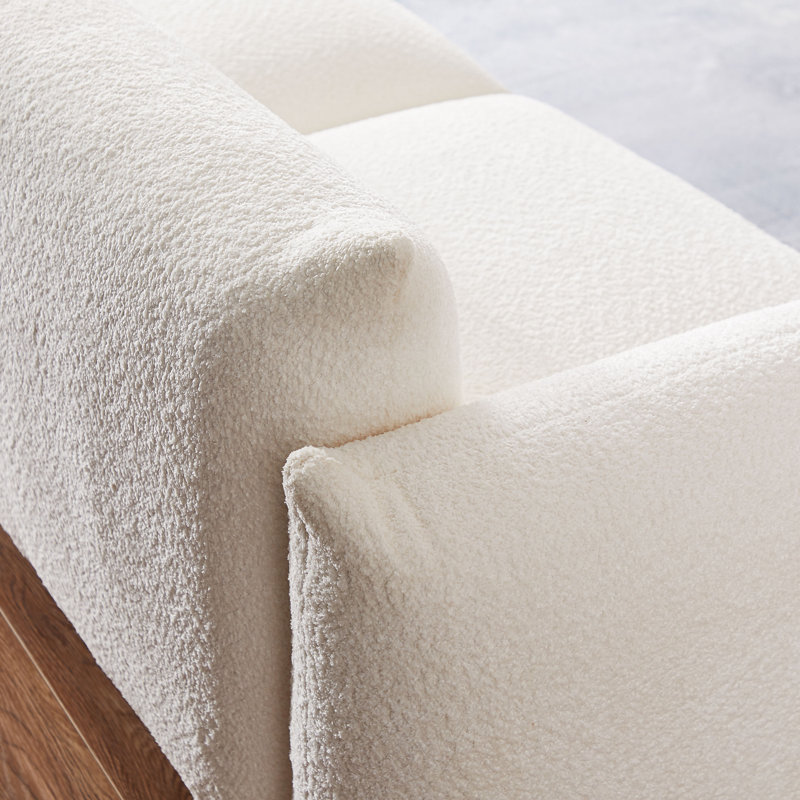 Canapé rembourré de 85 po avec coussins décoratifs disponible dans le salon, Ourson blanc