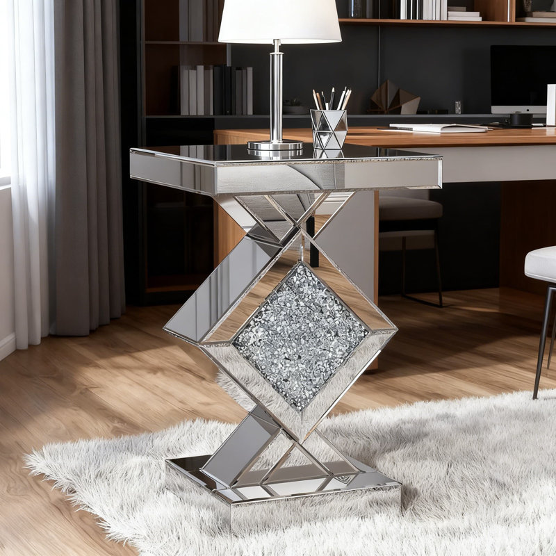 Table de bout moderne en miroir avec incrustation de cristal concassé, table d'appoint à finition miroir argentée pour le salon, la chambre à coucher ou le vestibule, entièrement assemblée