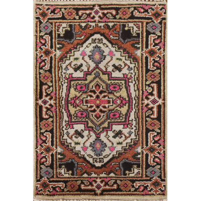 Ivory Wool Traditional  Oriental Rug 2x3