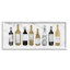 Art traditionnel sur toile tendue avec des bouteilles de vin traditionnelles par Natalie Carpentieri