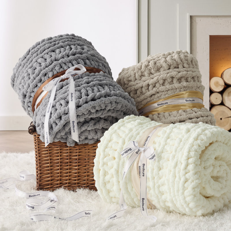 Essential Bedsure 100% Hand Knit Chenille Chunky Throw Blanket For Couch, Linen Beige