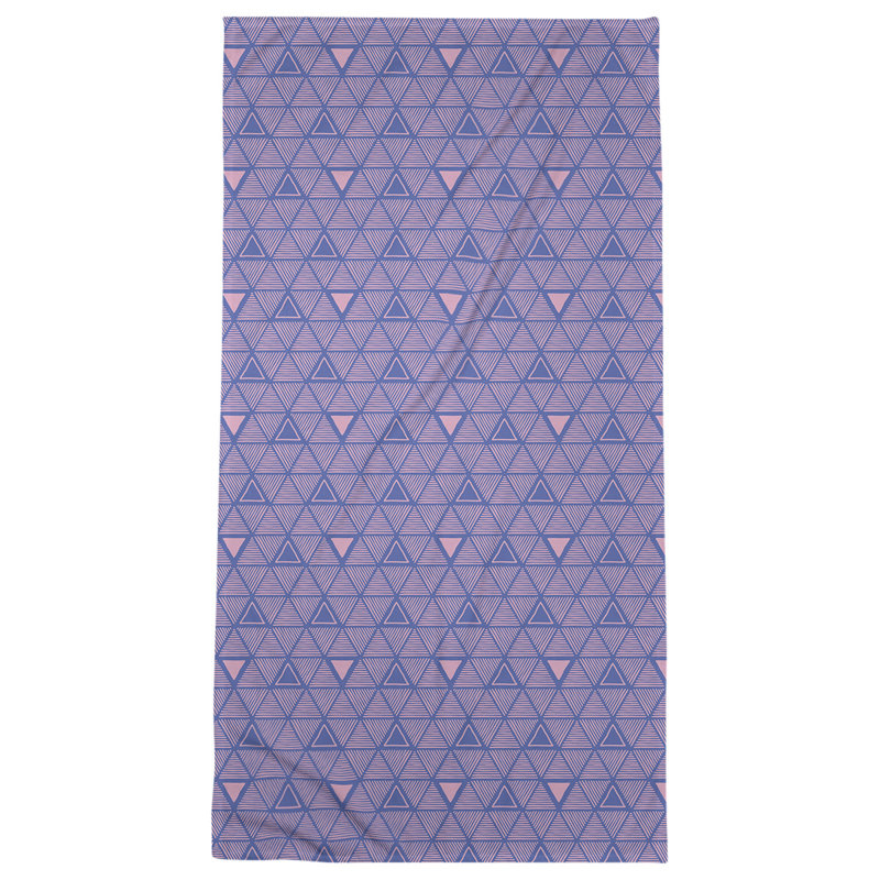 Serviette de plage classique à motif de triangles dessinés à la main, Rose / bleu foncé