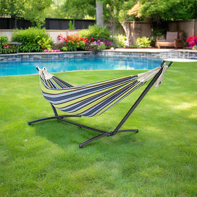 Hamac double Lazy Daze avec support en acier, coussin et sac de transport - rayé 9 pi