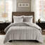 Ensemble d'édredon luxueux toutes saisons-137899509-137899510