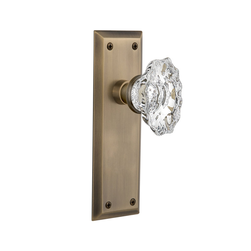 New York Plate with Chateau Door Knob, Antique Brass, 2-3/4”