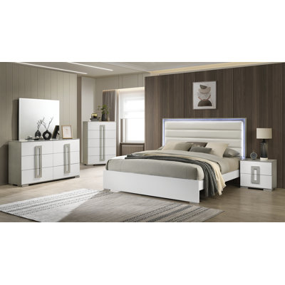 Kyrstyn 5 Piece Upholstered Bedroom Set