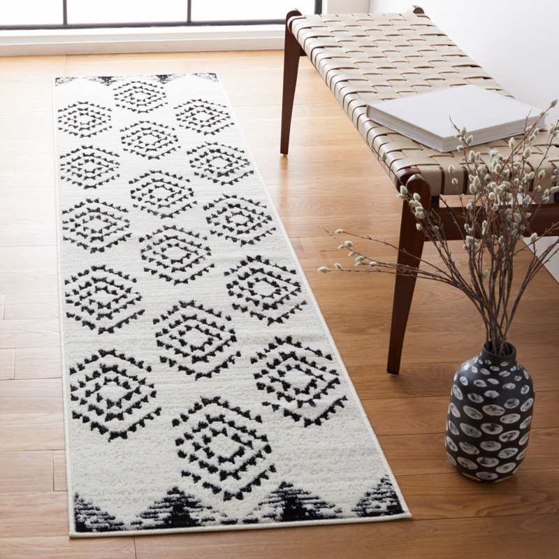 Tapis ivoire / noir Harlson Southwestern, Tapis de couloir 2 pi x 8 pi