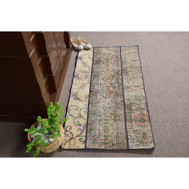 Tapis turc classique classique avec motif élégant - Décoration de sol aux tons doux, idéale pour les vestibules