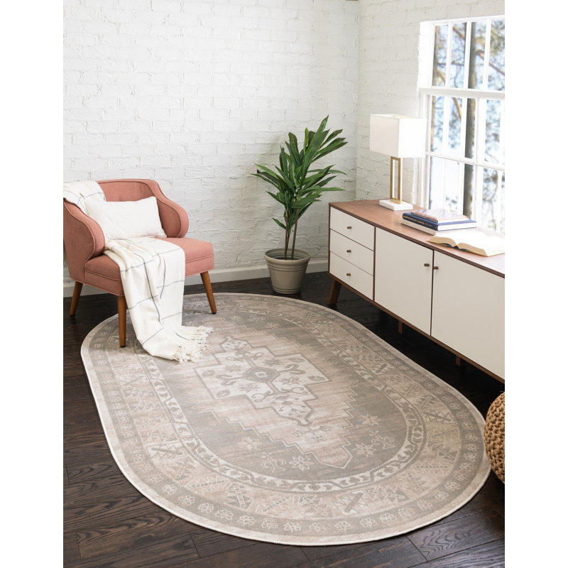 Edvardas Oriental Indoor Rug, Oval 3' x 5'3"
