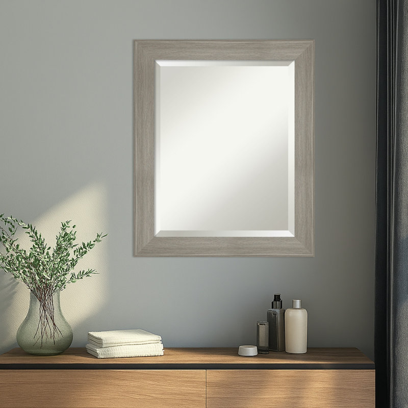 Miroir mural Grand Greywash, 23,75 po x 19,75 po, Gris délavé