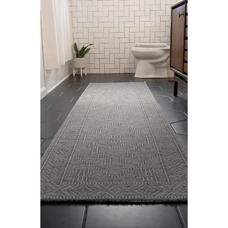 Tapis d'intérieur gris antidérapant Brenly, Tapis de couloir 2 pi 3 po x 7 pi 7 po