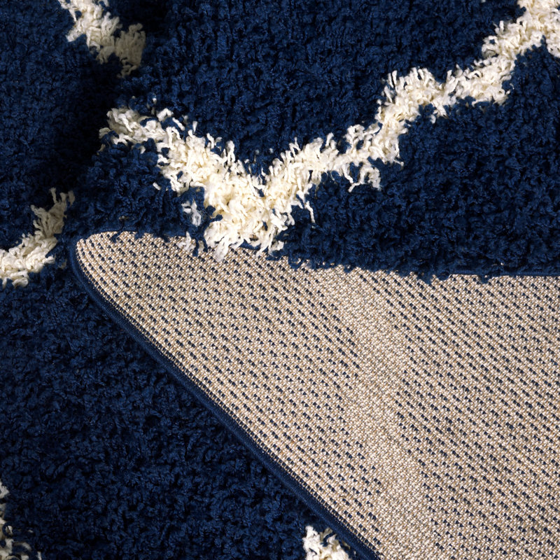 Tapis en polypropylène bleu marine / ivoire, Rectangle 5 pi 1 po x 7 pi 6 po