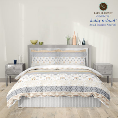 Polyester Striped Comforter