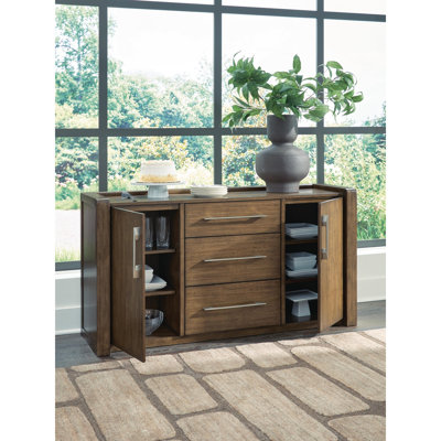 Marxmore Dining Server