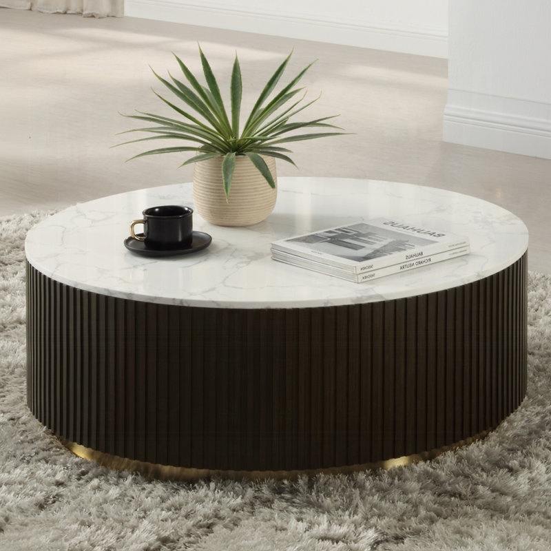 Table basse, plateau en marbre naturel blanc et finition espreeso