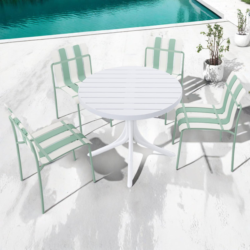Ensemble de salle à manger d'extérieur 5 pièces 5 pièces avec 4 chaises rayées empilables et une table ronde de 36 po