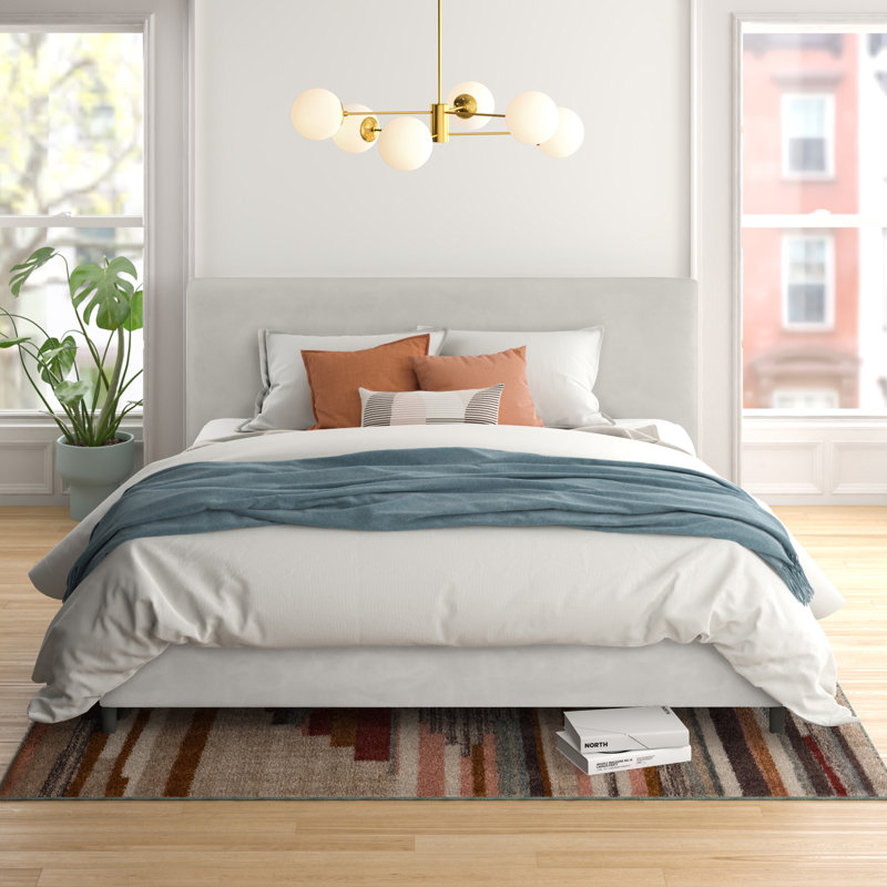Pyburn Upholstered Platform Bed, King, Classic Snow Boucle
