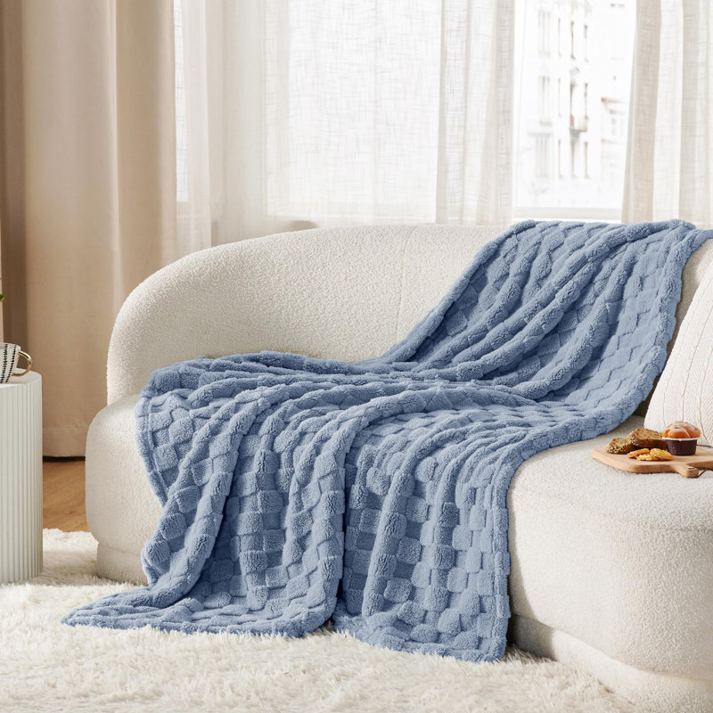 Couverture polaire à carreaux Bedsure, décoration intérieure mignonne, 127 cm × 178 cm, Jeté XL, Bleu Ashley