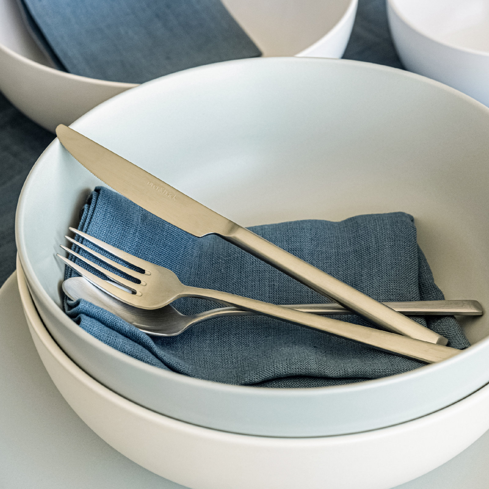 Coupe Handcrafted Stoneware Serving Bowl, Blue