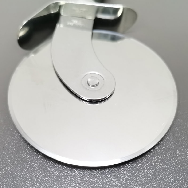 FixtureDisplays Pizza Cutter