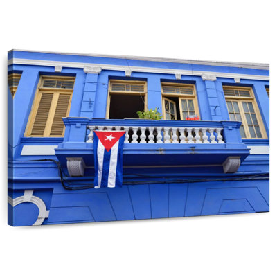 Lilie, drapeau de Cuba sur la terrasse