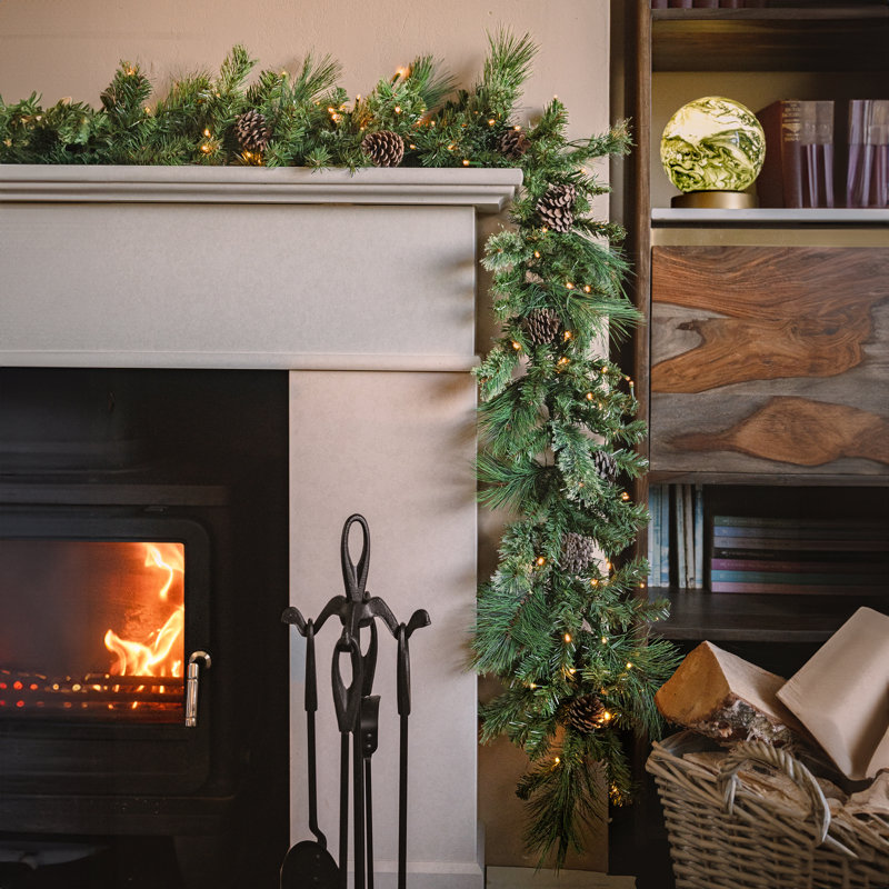 BRAMPTON PINE - 6ft Garland with 100 8 Function Lights