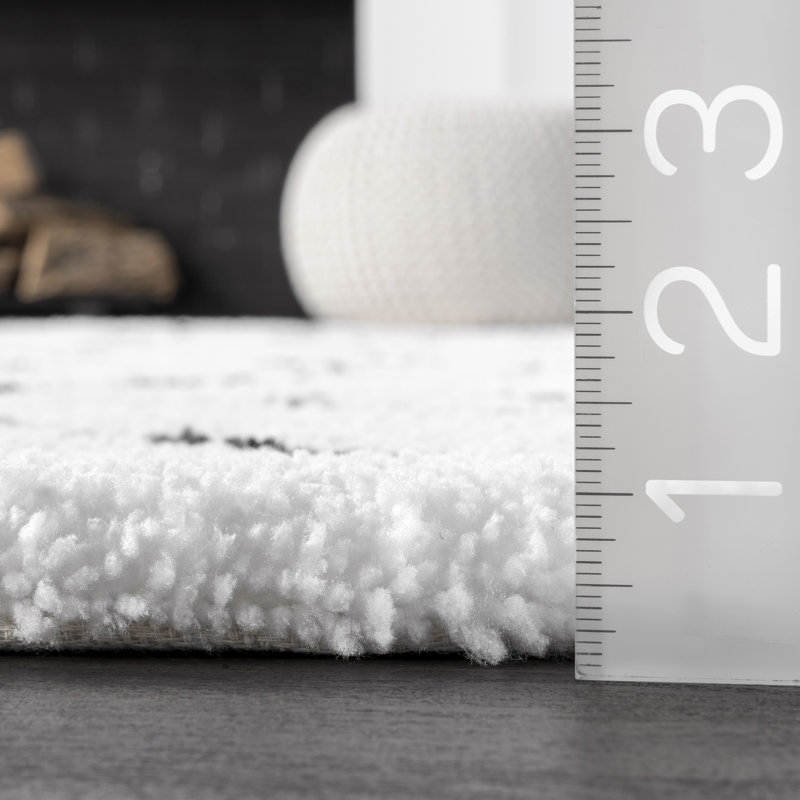 Tapis blanc moelleux Sofie, Rectangle 7 pi 6 po x 9 pi 6 po