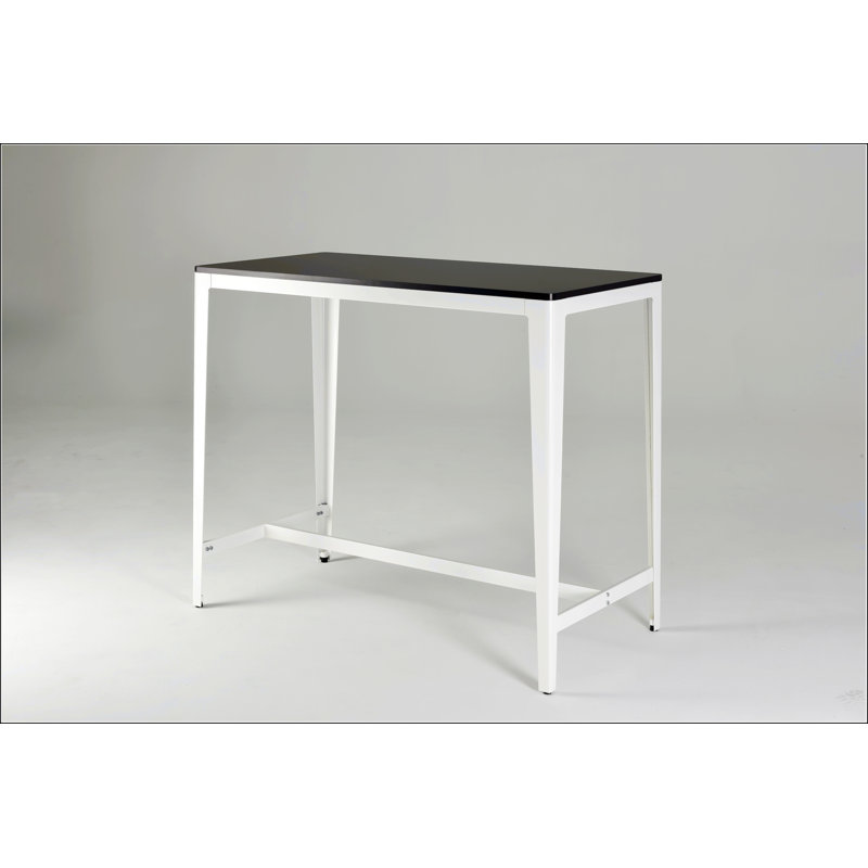 Table de style campagnard minimaliste à hauteur de comptoir