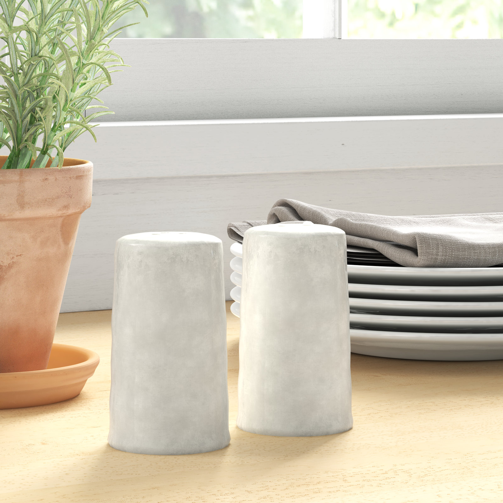 Ramone Salt And Pepper Shaker Set