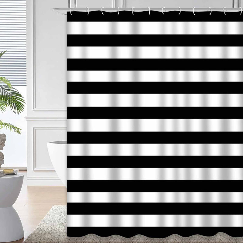 Rideau de douche rayé noir avec 12 crochets, L 72 po x l 84 po