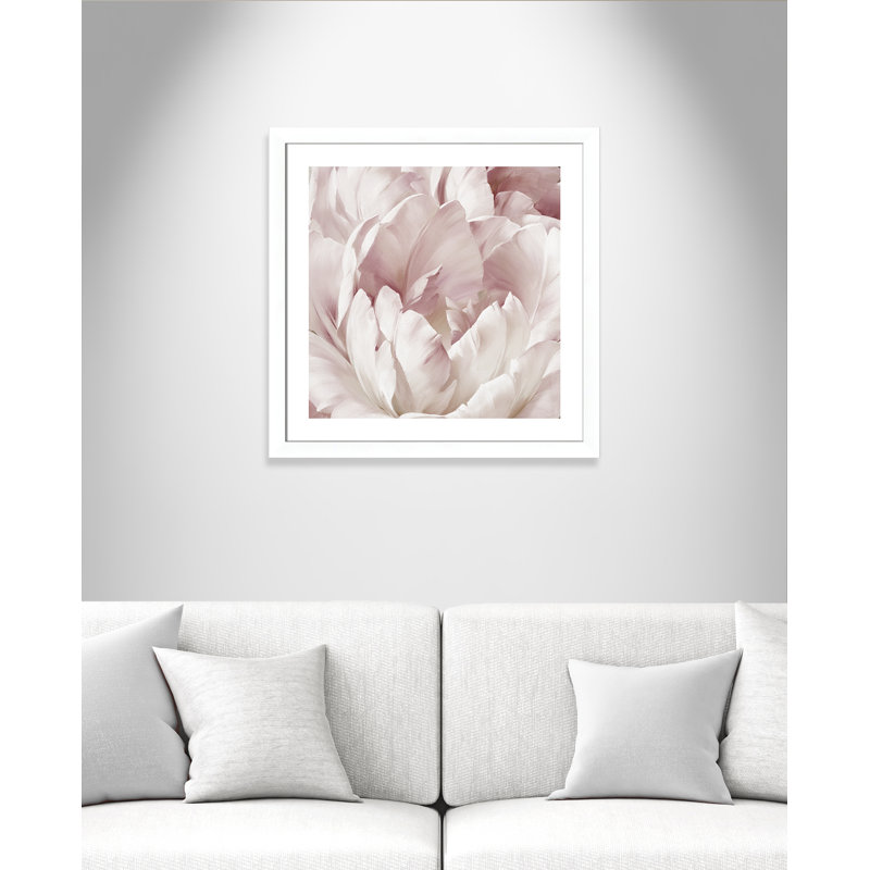 Intime rosé III - peinture encadrée, Blanc, H 29 po x l 29 po x P 1,25 po