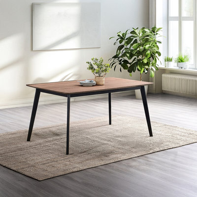 Table de salle à manger rectangulaire moderne en bois avec finition noyer et noire, l 59 po de largeur, 35 po de profondeur, 30 po de hauteur, pouvant accueillir 4 invités dans la table de finition l 59 po x P 35 po