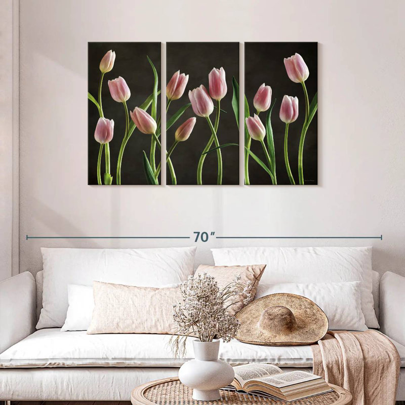 Harnek Spring Tulips, 28" H x 45" W