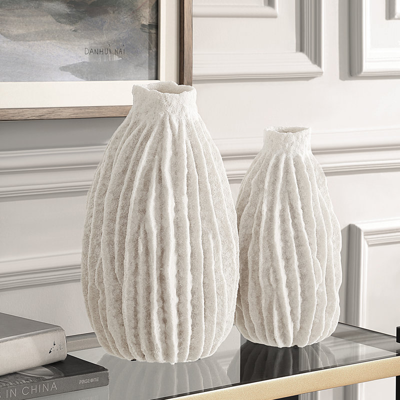 Quinlynn Vases